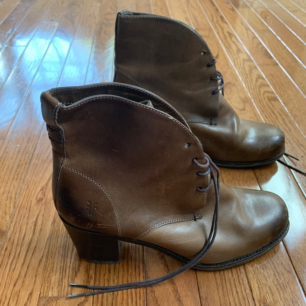 Frye tan block heel booties - 10